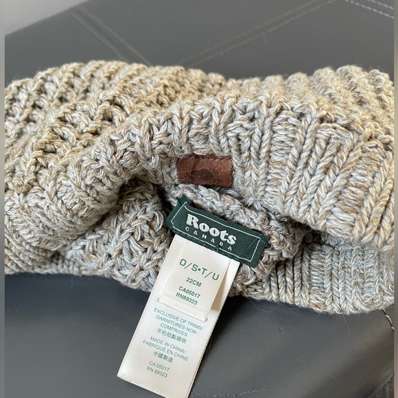 Beige roots hat - - Picture 3 of 3